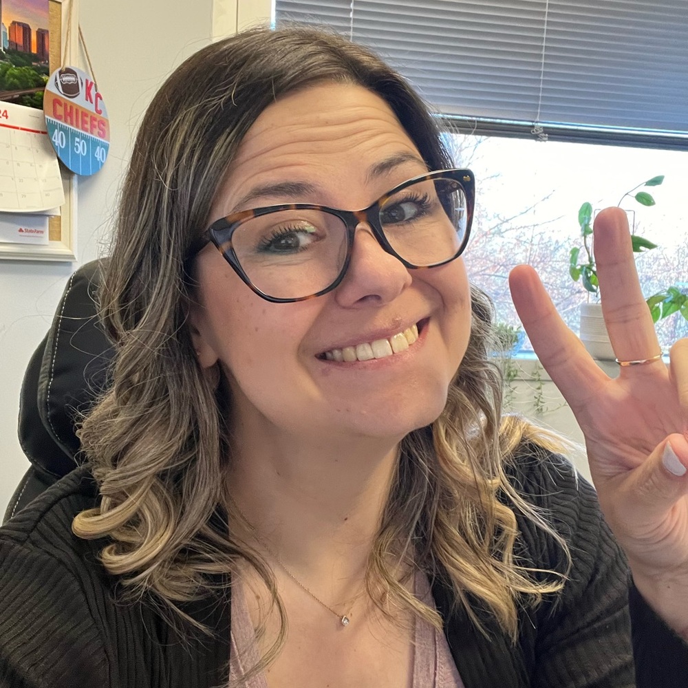 Meet your Posher, Jennea